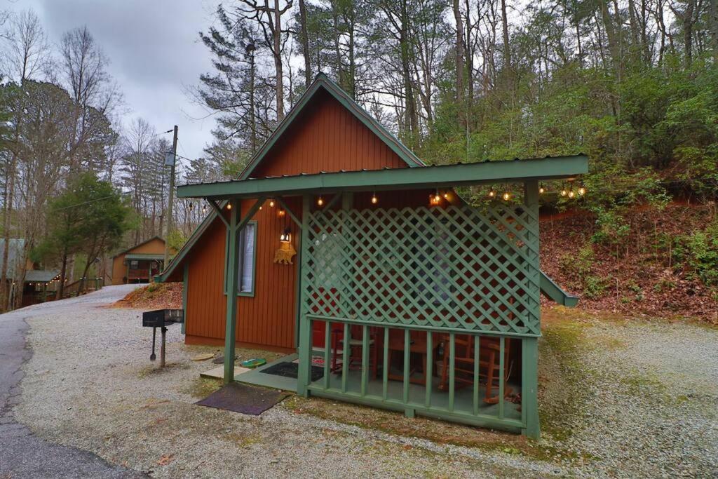 Cute Updated Mountain Cabin Fireplace #3 Helen Exterior foto